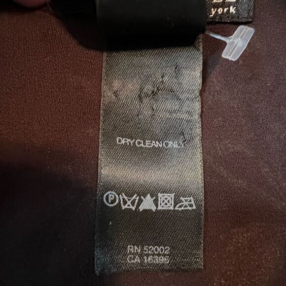 Kenneth Cole floral silk long sleeve shirt. - Picture 5 of 12